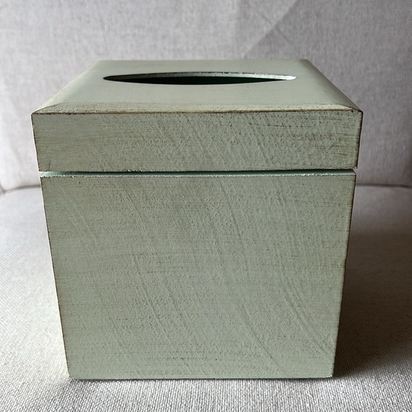 Labrazel Riviera Tissue Box Cover - Picture 3 of 9